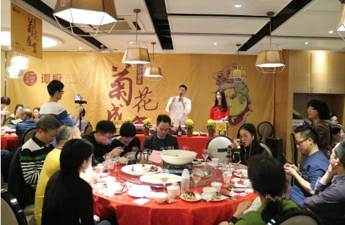 譚廚首屆“菊花盛宴”圓滿結(jié)束，引來(lái)數(shù)萬(wàn)粉絲圍觀直播！|餐飲界