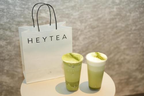 「三倍厚抹」上新一周年，喜茶千目抹茶系列持續(xù)人氣熱銷