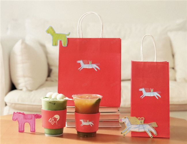 喜茶合作“小馬”馬思純，一起畫馬開啟馬年靈感