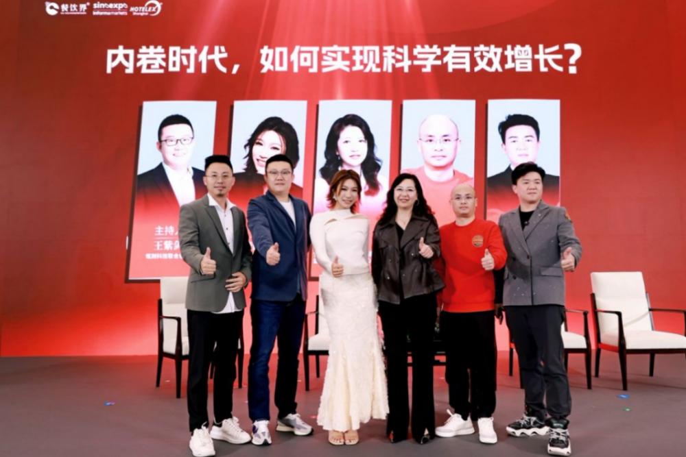 重磅 | 享刻智能發(fā)布首個餐飲跨場景人形機(jī)器人Nico：12類技能，全場景服務(wù)