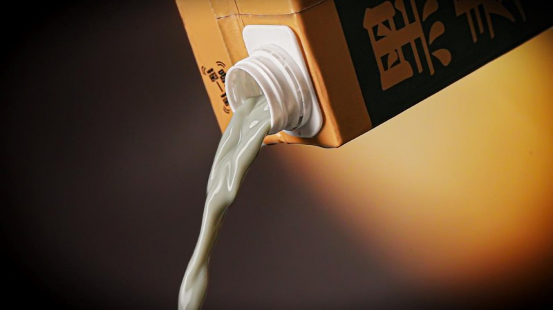 不加食用油的燕麥奶還能好喝嗎？把厚椰乳賣爆的菲諾給出了答案